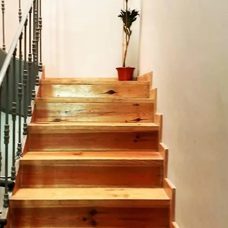 Fabulous Duplex Near River Lisbon Ac For 8 公寓