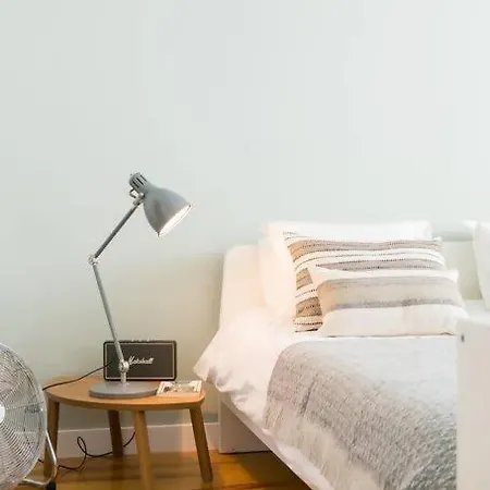 Dafundo-fabulous Duplex Near River Lisbon Ac For 8 *