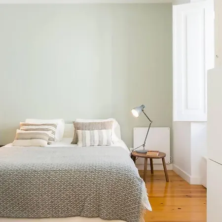 公寓 Fabulous Duplex Near River Lisbon Ac For 8
