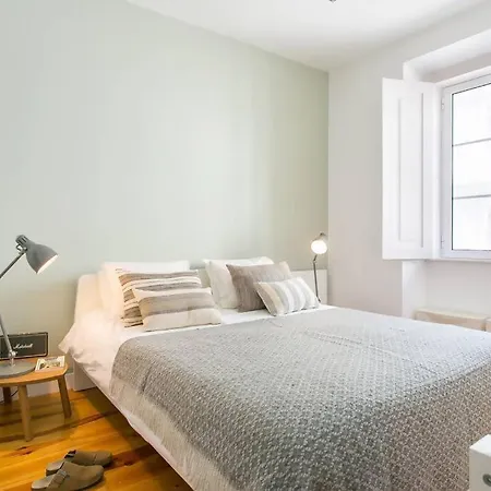 Dafundo-fabulous Duplex Near River Lisbon Ac For 8 * Cruz Quebrada